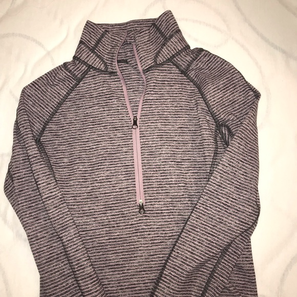 Lululemon Striped 1/2 Zip Size 6 - Picture 2 of 4